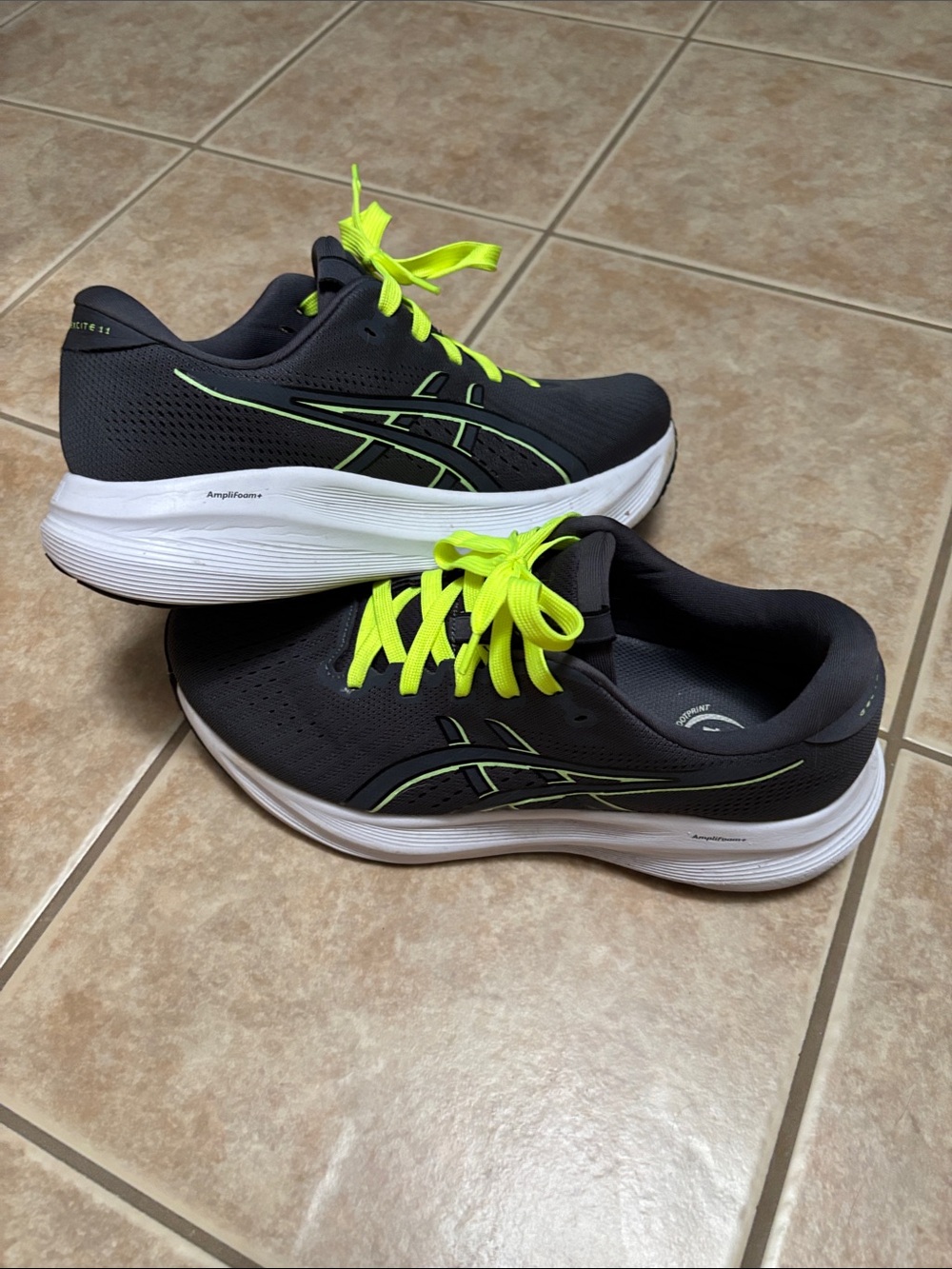 Men’s ASICS Gel Excite 11